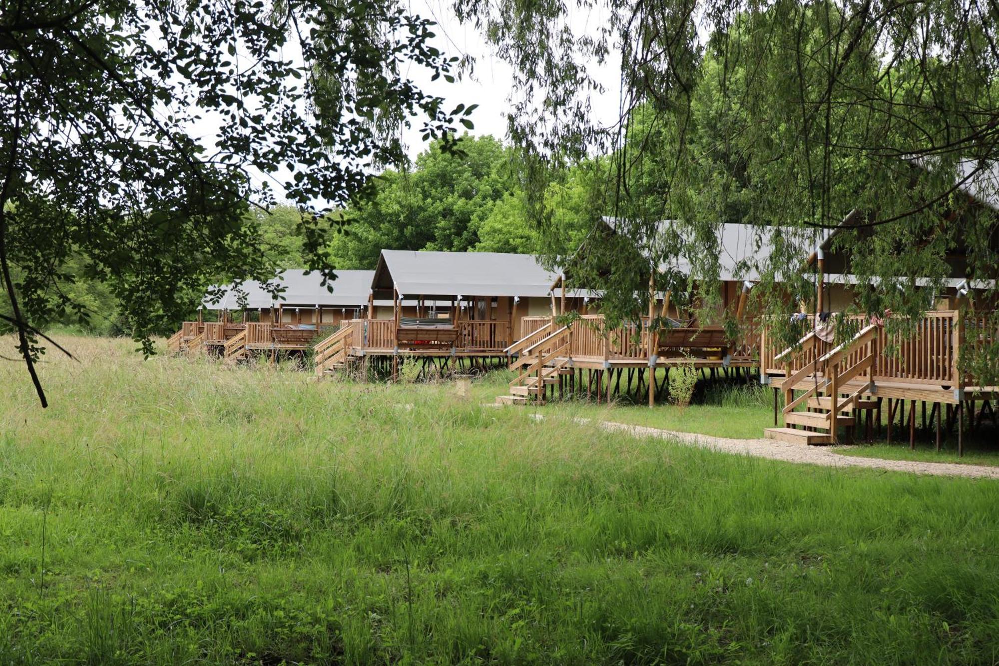 Camping Rcn Le Moulin De La Pique Belvès Camera foto
