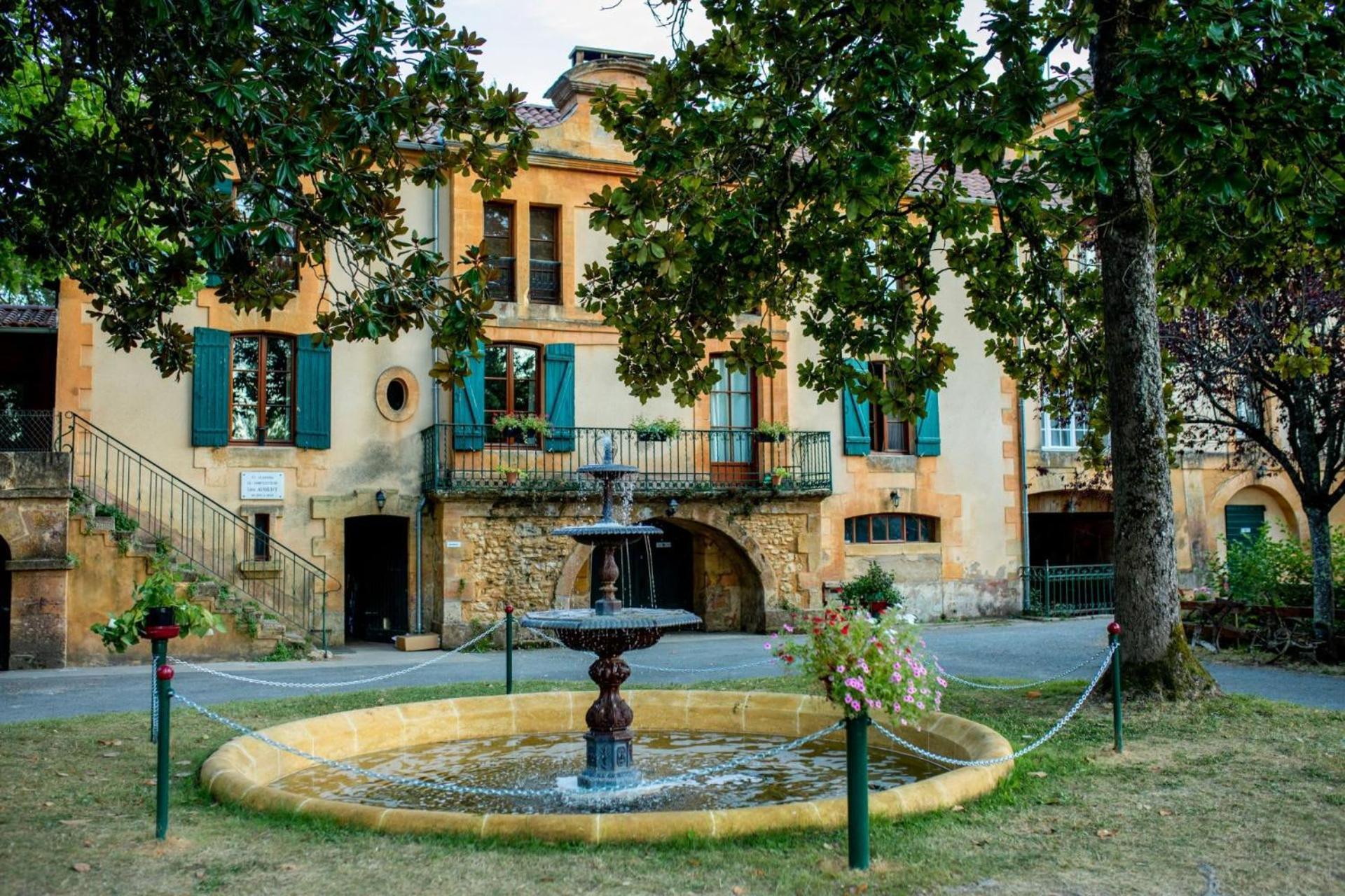 Camping Rcn Le Moulin De La Pique Belvès Camera foto